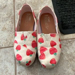 Strawberry Toms. Excellent used condition